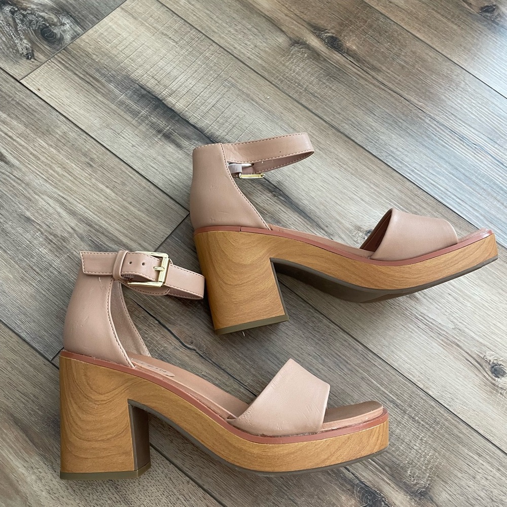 Anne Klein Nude and Wood Platform Heels